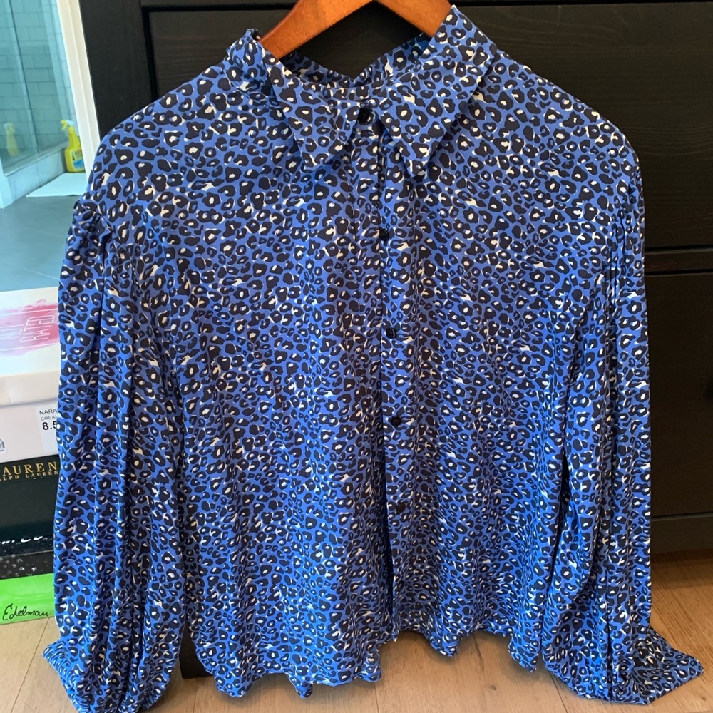 Zara blue leopard button up